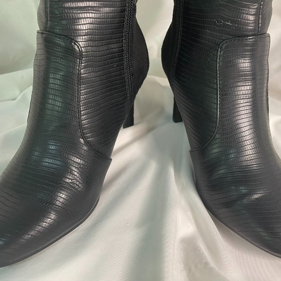 Bandolino Women’s Footware Delfie Buckled Stiletto Boots - Picture 2 of 5